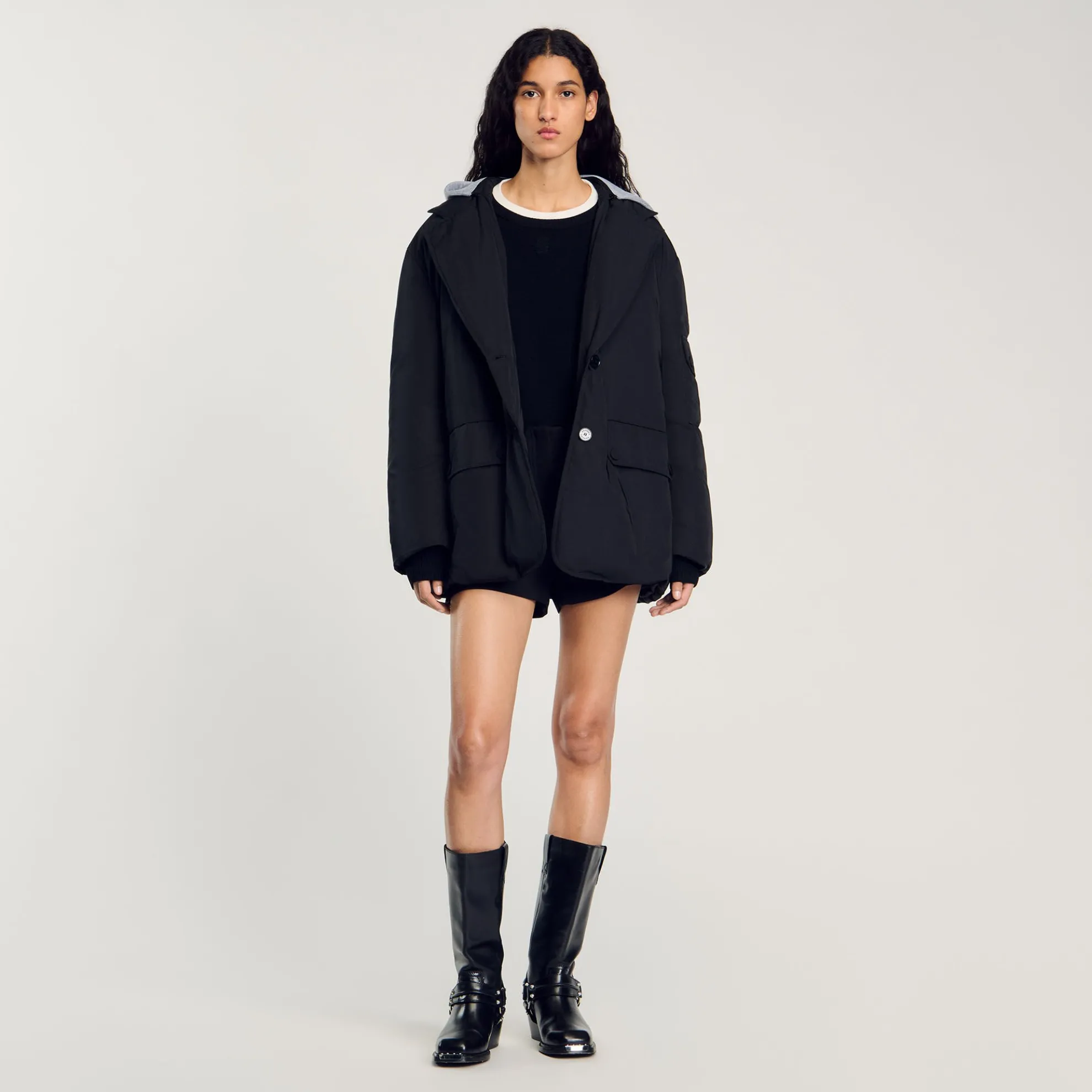 Jas Met Contrasterende Capuchon