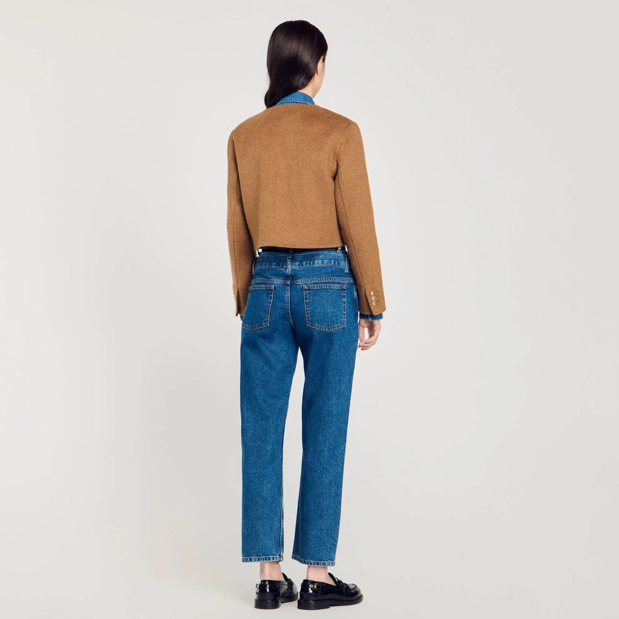 Kort Jasje Met Knopen