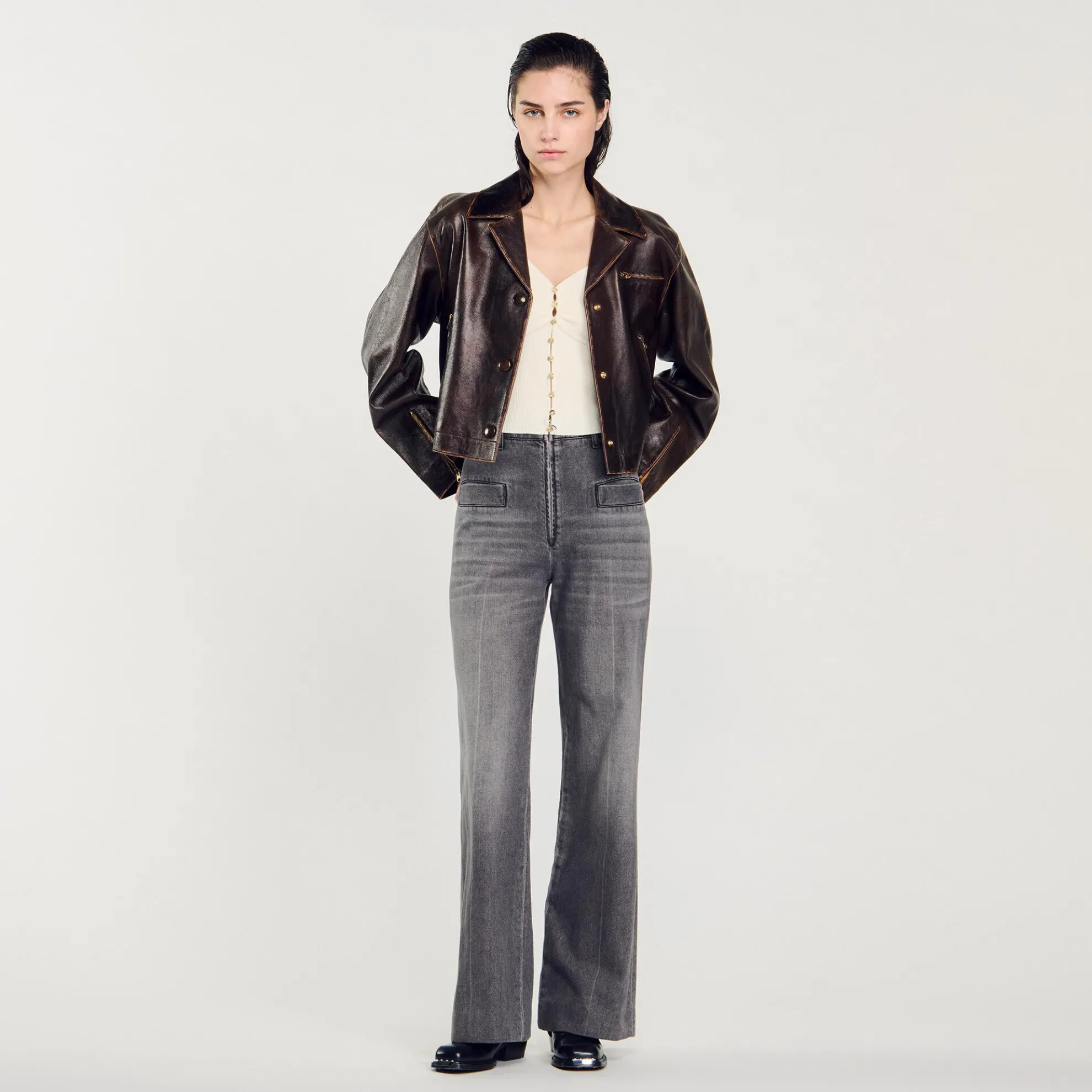 Kort Vest Met Ribbels