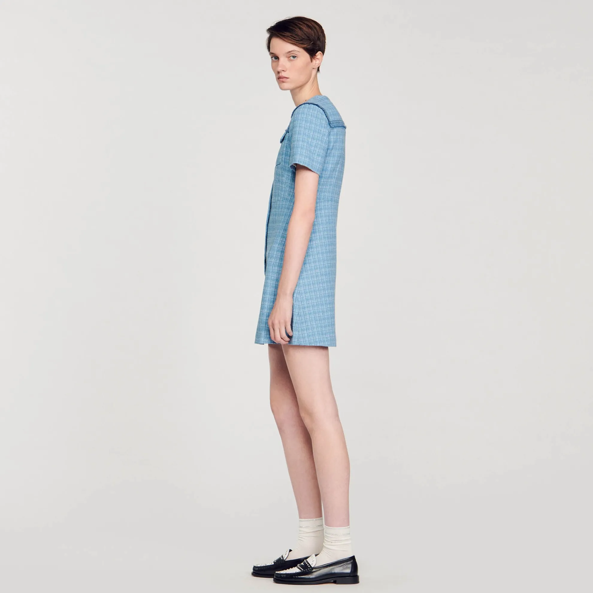 Korte Tweed Jurk Met Knoopsluiting