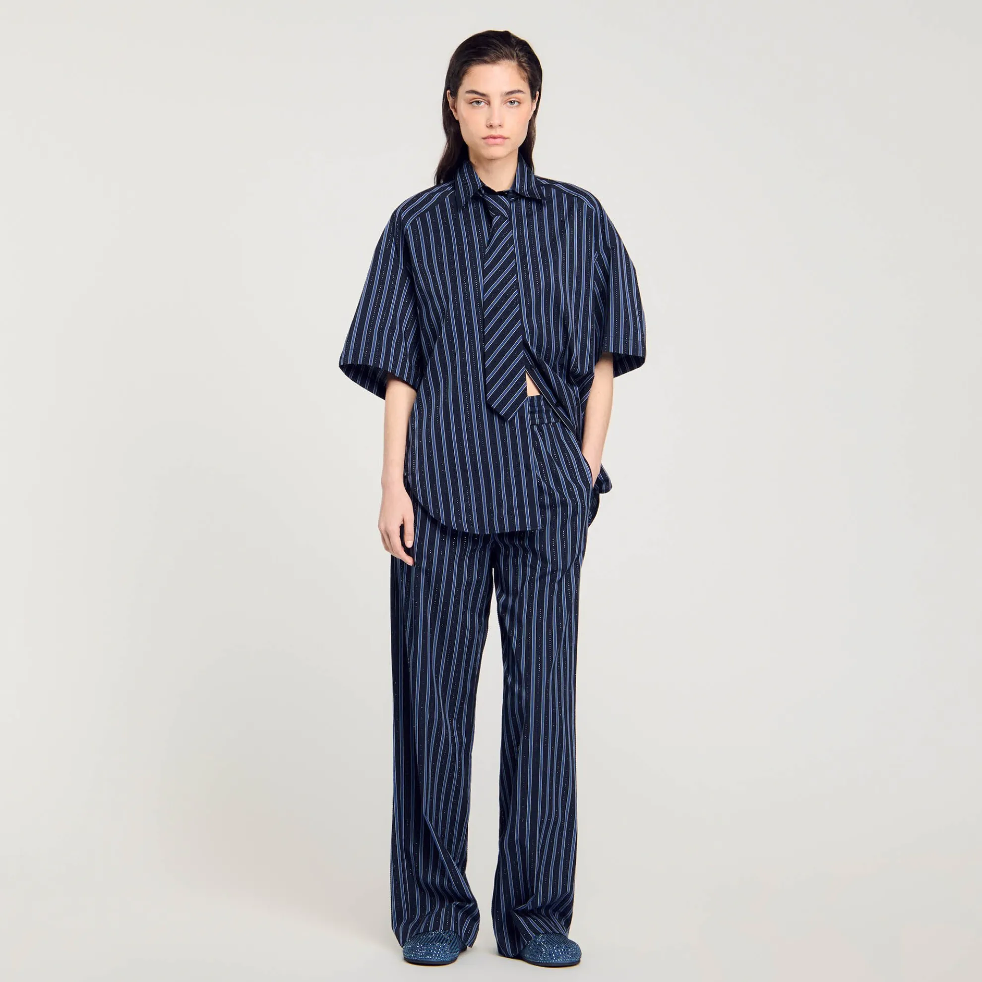 Overhemdblouse Met Stras En Stropdas