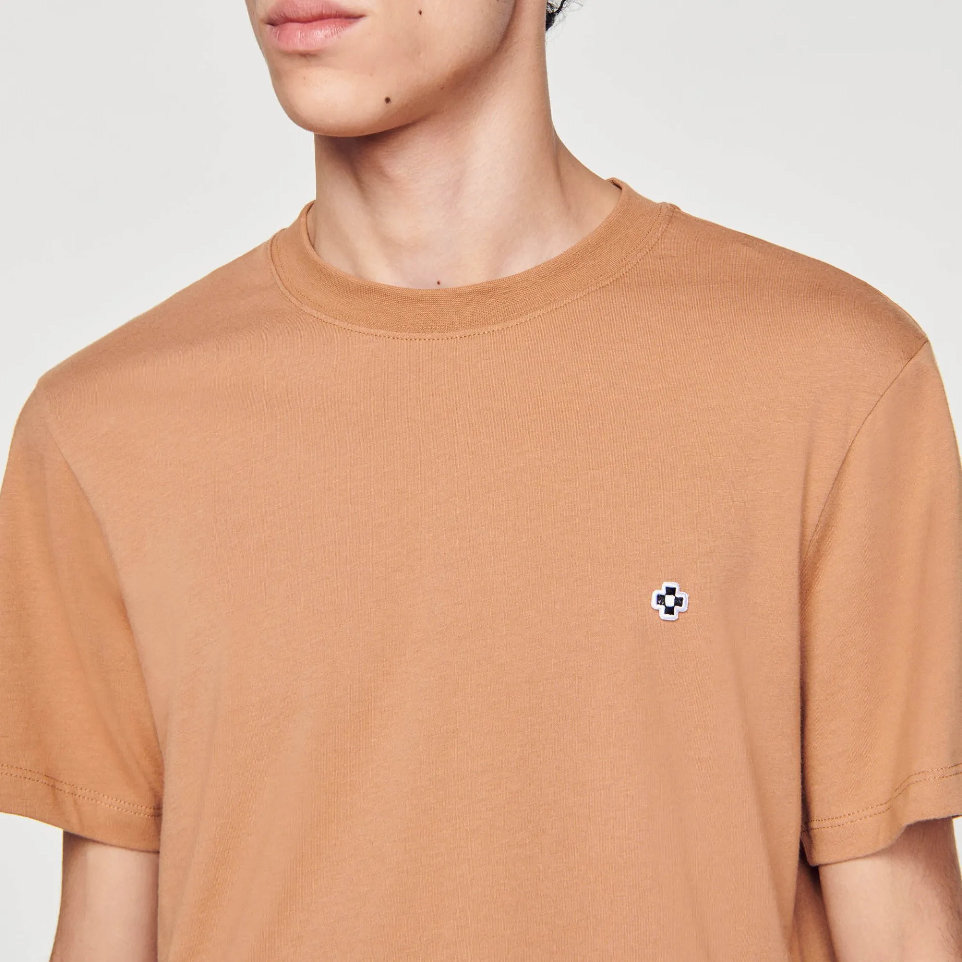T-shirt Met Square Cross-patch